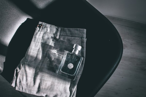 Stylish versace shorts for men: discover the latest trends