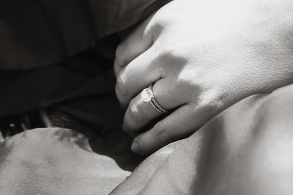 Women's rings: timeless designs and modern trends